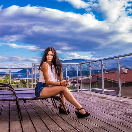 Pirin Willa